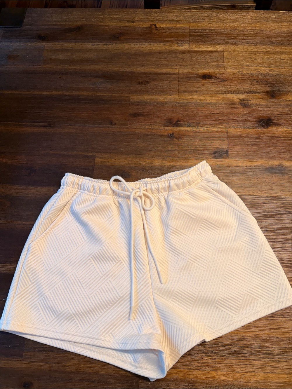 Women's Cream Textured Short Set - Picture 4 of 6